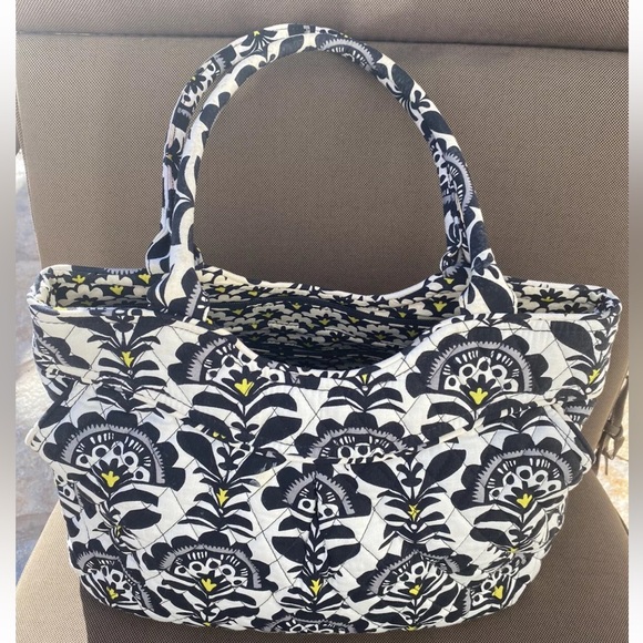 Vera Bradley Pleated Shoulder Bag Fanfare Signature Black White Yellow - Picture 6 of 14